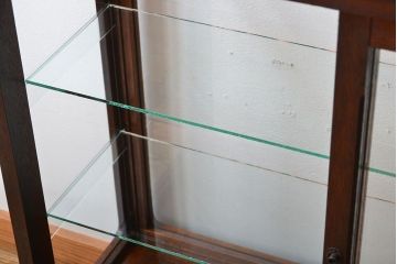 アンティーク家具　大正ロマン　モダンな薄型アンティークガラスケース(ショーケース)