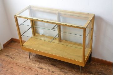レトロ家具　昭和レトロ　古い木製のアンティークガラスケース(ショーケース)