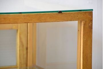 レトロ家具　昭和レトロ　古い木製のアンティークガラスケース(ショーケース)