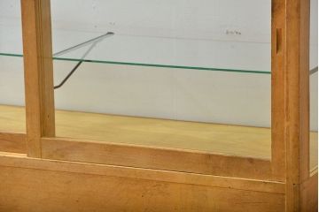 レトロ家具　昭和レトロ　古い木製のアンティークガラスケース(ショーケース)