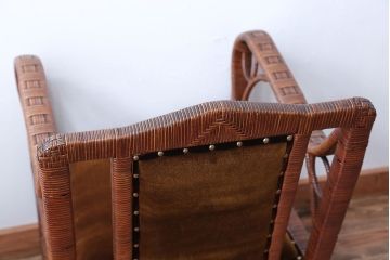 アンティーク家具　大正ロマン　ラタン(籐)製のラグジュアリーなアームチェア(1)