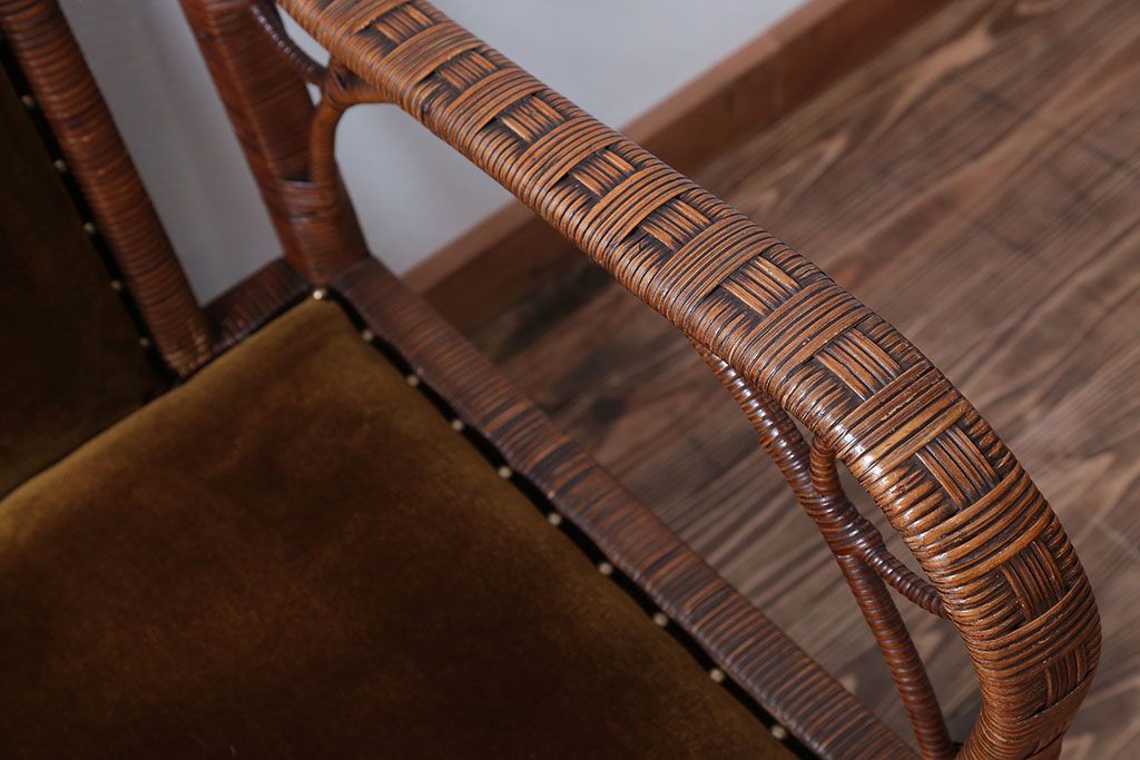 アンティーク家具　大正ロマン　ラタン(籐)製のラグジュアリーなアームチェア(2)