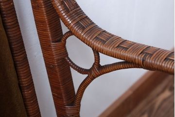 アンティーク家具　大正ロマン　ラタン(籐)製のラグジュアリーなアームチェア(2)