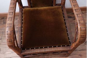 アンティーク家具　大正ロマン　ラタン(籐)製のラグジュアリーなアームチェア(2)