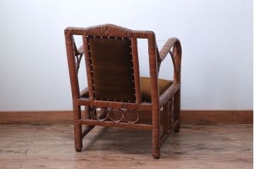 アンティーク家具　大正ロマン　ラタン(籐)製のラグジュアリーなアームチェア(2)