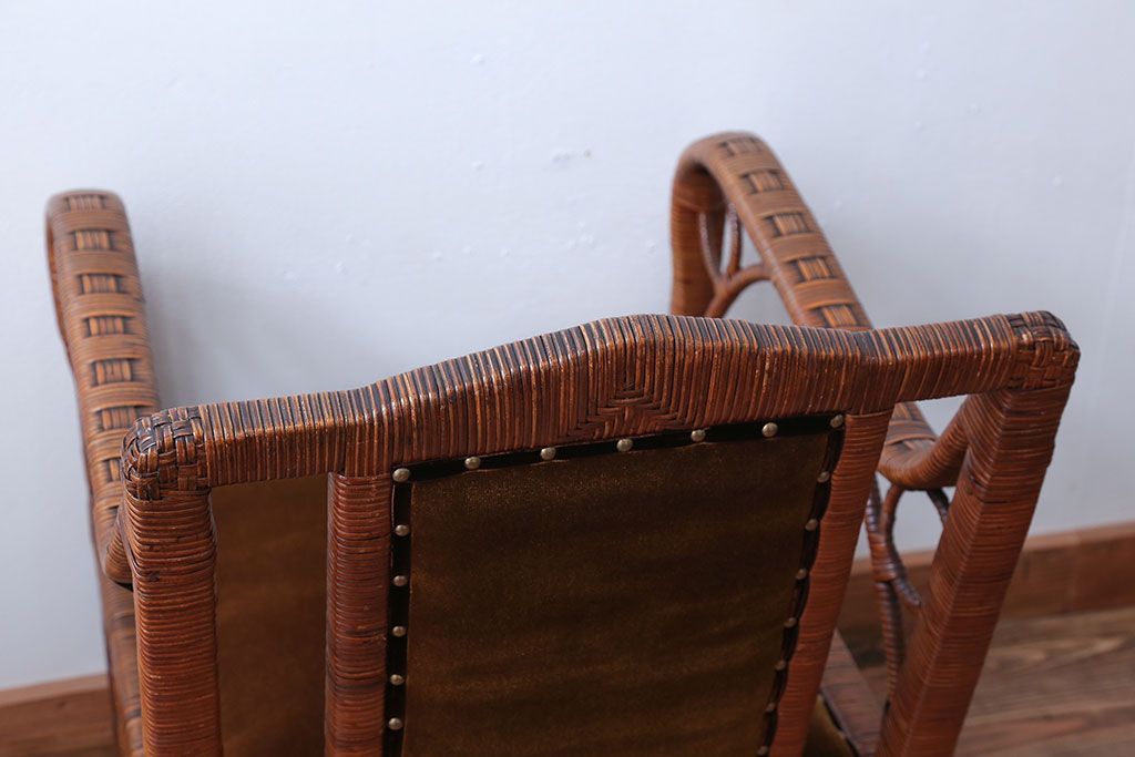 アンティーク家具　大正ロマン　ラタン(籐)製のラグジュアリーなアームチェア(2)