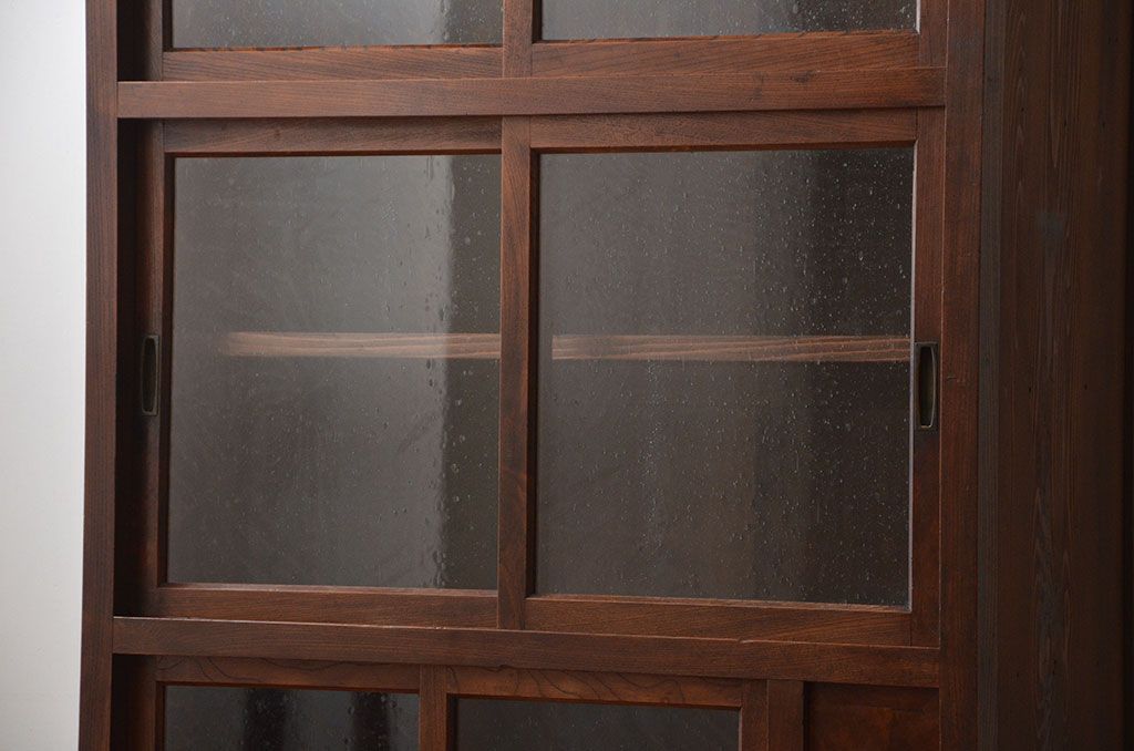 アンティーク家具　古民具・骨董　気泡ガラス入り!前面欅材のアンティーク水屋箪笥