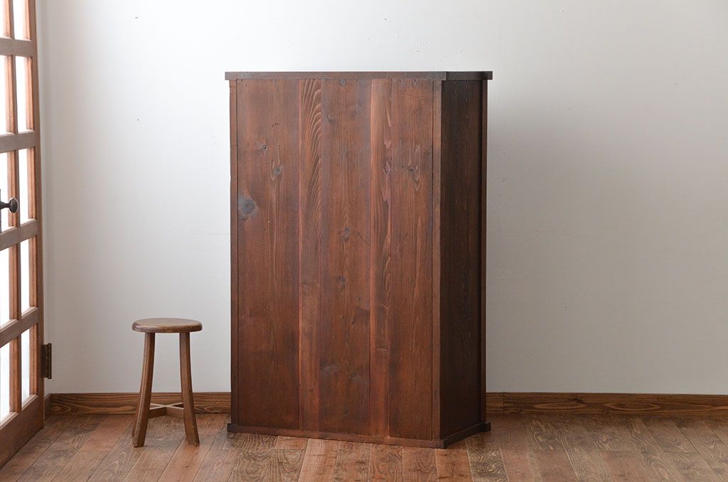 アンティーク家具　古民具・骨董　気泡ガラス入り!前面欅材のアンティーク水屋箪笥