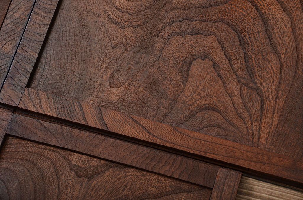 アンティーク家具　古民具・骨董　高級品!三方欅材の二段重ね三尺水屋箪笥