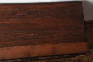 アンティーク家具　和製アンティーク　古い桐材の鉄脚付きローボード(1)