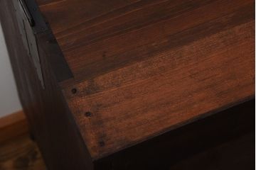 アンティーク家具　和製アンティーク　古い桐材の鉄脚付きローボード(1)