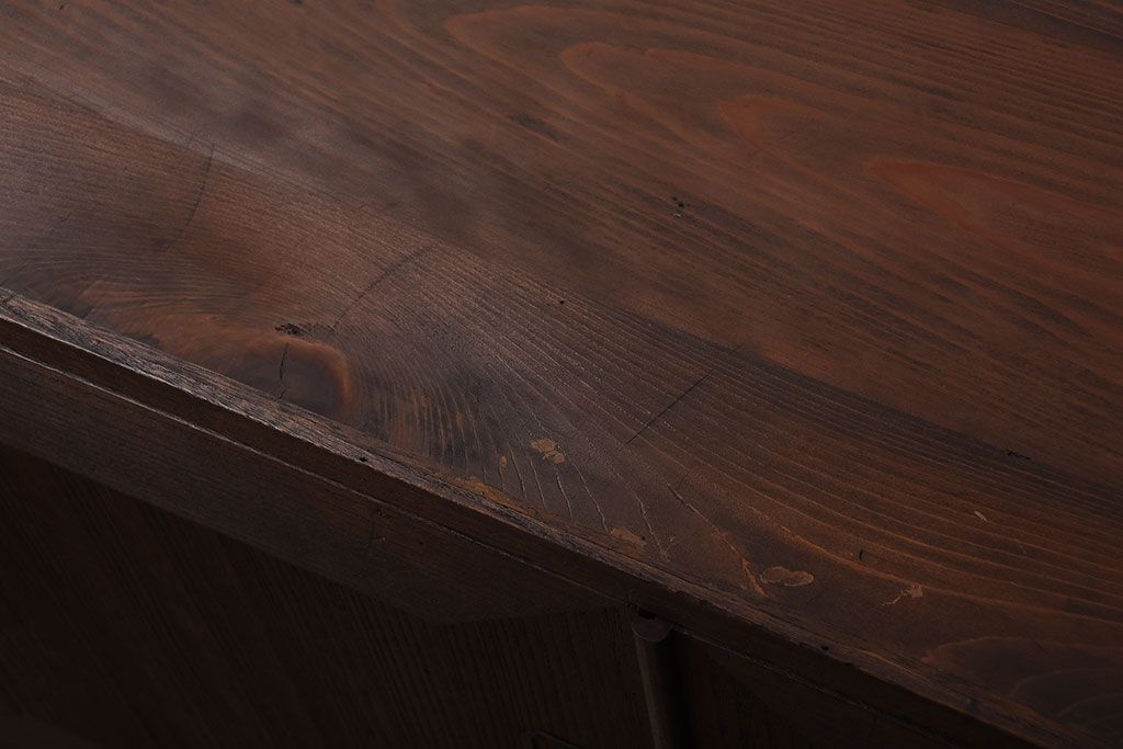 アンティーク家具　和製アンティーク　古い桐材の鉄脚付きローボード(2)