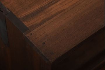 アンティーク家具　和製アンティーク　古い桐材の鉄脚付きローボード(3)
