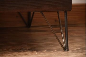 アンティーク家具　和製アンティーク　古い桐材の鉄脚付きローボード(3)