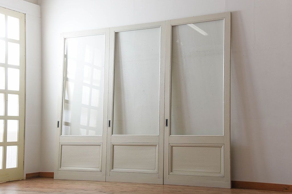 アンティーク　店舗にぴったり!背の高いペイント引き戸3枚セット