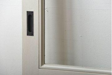 アンティーク　店舗にぴったり!背の高いペイント引き戸2枚セット