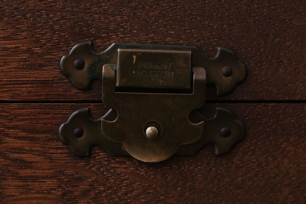 アンティーク雑貨　アンティーク　古い木製の小さな小物入れ(小箱・印鑑ケース)