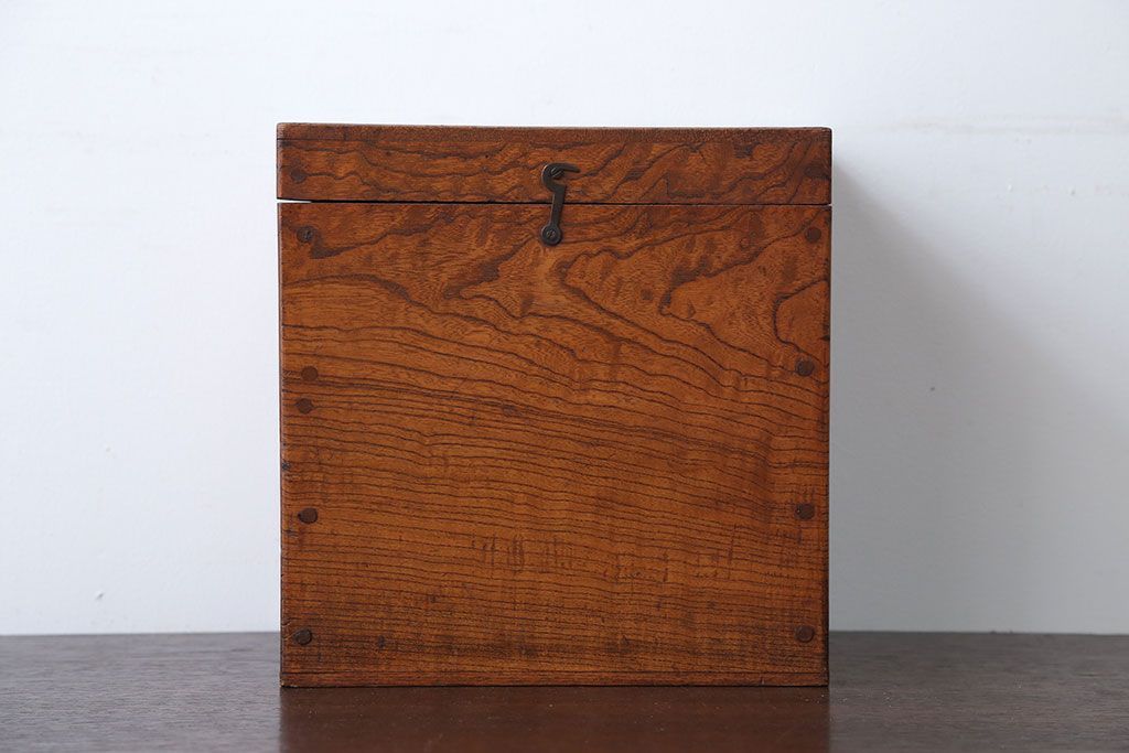 アンティーク雑貨　アンティーク　古い木製の収納箱(小箱・収納ケース)