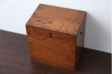 アンティーク雑貨　アンティーク　古い木製の収納箱(小箱・収納ケース)