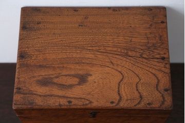 アンティーク雑貨　アンティーク　古い木製の収納箱(小箱・収納ケース)