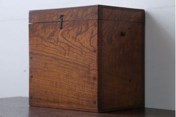 アンティーク雑貨　アンティーク　古い木製の収納箱(小箱・収納ケース)