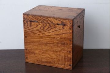 アンティーク雑貨　アンティーク　古い木製の収納箱(小箱・収納ケース)