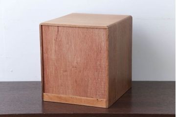 アンティーク家具　和製アンティーク　ネームプレート!古い木製の小引き出し
