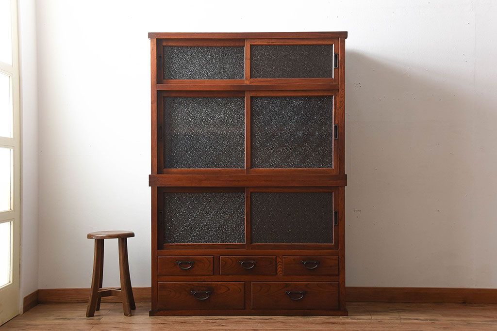 アンティーク家具　古民具・骨董　前面欅材のダイヤガラス入り重ね収納棚