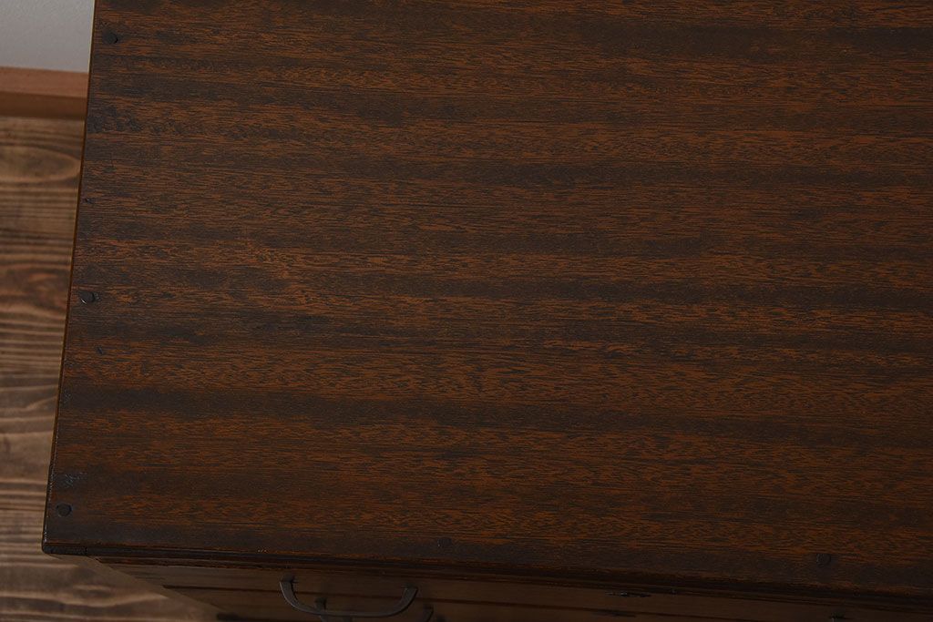 レトロ家具　昭和レトロ　古い木製の小ぶりなアンティークチェスト