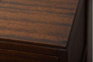 レトロ家具　昭和レトロ　古い木製の小ぶりなアンティークチェスト