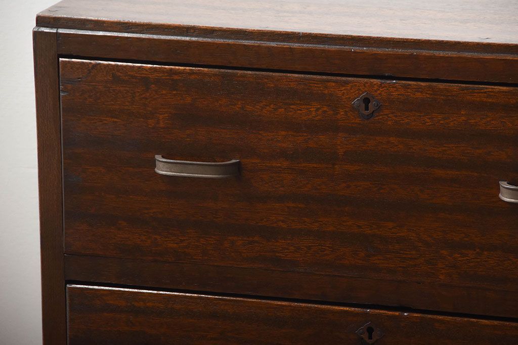 レトロ家具　昭和レトロ　古い木製の小ぶりなアンティークチェスト