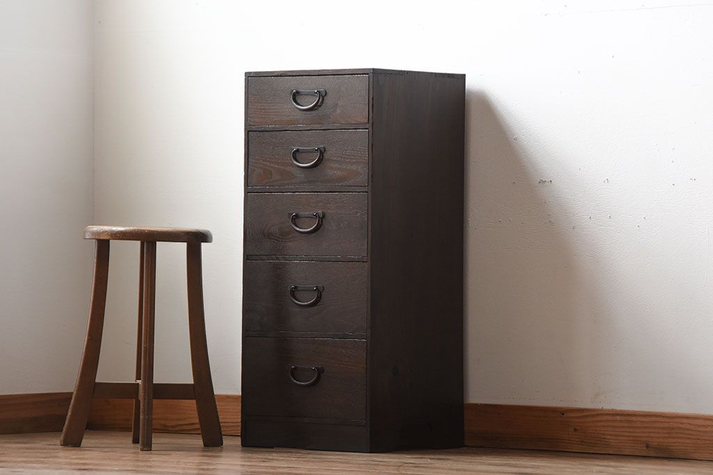 アンティーク家具　和製アンティーク　古い木製の縦型小引き出し