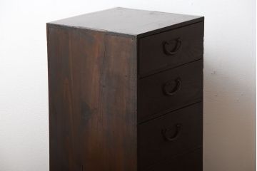 アンティーク家具　和製アンティーク　古い木製の縦型小引き出し