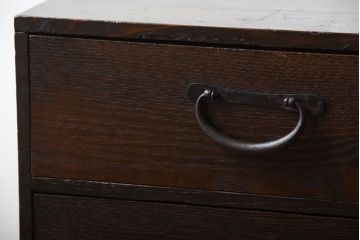 アンティーク家具　和製アンティーク　古い木製の縦型小引き出し