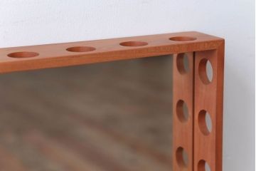 アンティーク雑貨　中古　イタリア製　ポラダ(porada)社の壁掛けミラー(鏡)箱付き(定価約6万円)