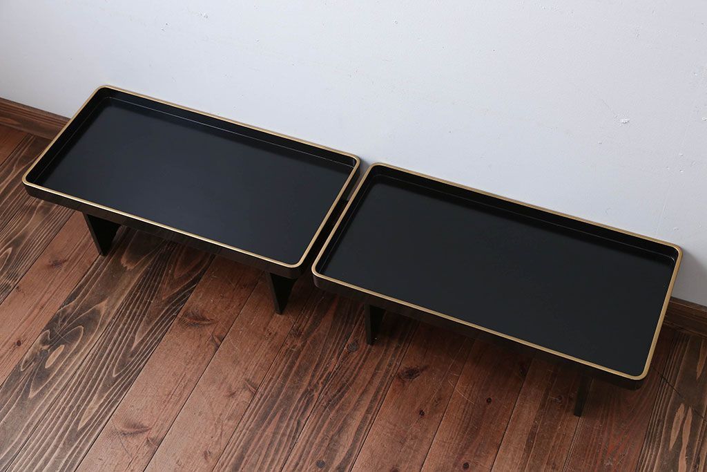 アンティーク雑貨　古民具・骨董　大正〜昭和初期・木製折り畳み膳2客(黒漆)