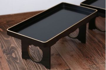 アンティーク雑貨　古民具・骨董　大正〜昭和初期・木製折り畳み膳2客(黒漆)