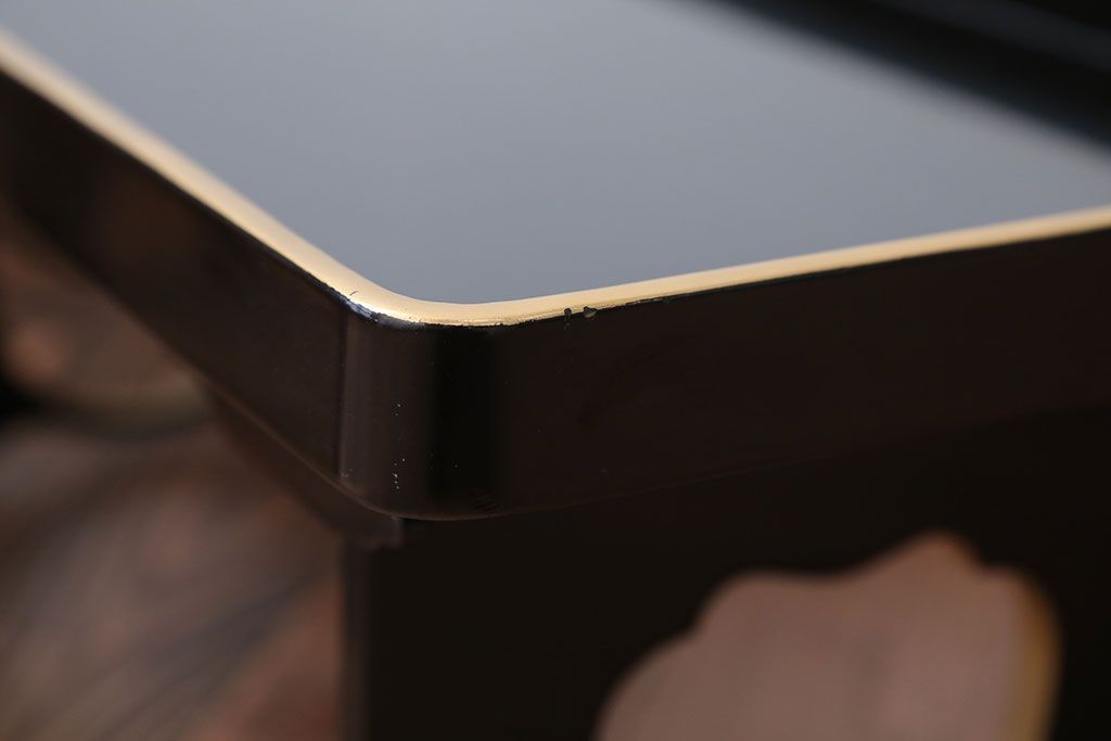 アンティーク雑貨　古民具・骨董　大正〜昭和初期・木製折り畳み膳2客(黒漆)