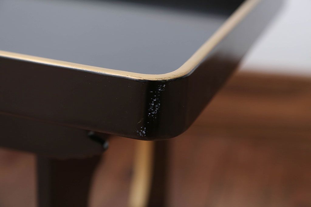 アンティーク雑貨　古民具・骨董　大正〜昭和初期・木製折り畳み膳2客(黒漆)