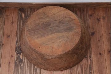 アンティーク雑貨　古民具・骨董　とても大きな古い木製のくりぬき木鉢