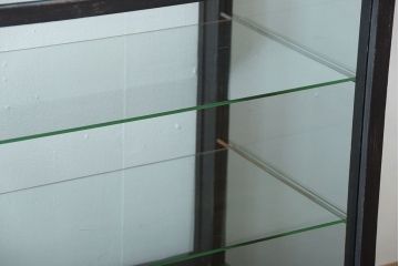 レトロ家具　昭和レトロ　鉄脚付き!ペイントオープンラックガラスケース