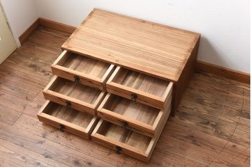 アンティーク家具　古民具・骨董　高級品!前面黒柿材・その他総桐材の6杯引き出し