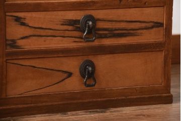 アンティーク家具　古民具・骨董　高級品!前面黒柿材・その他総桐材の6杯引き出し