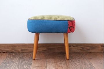 ヴィンテージ家具　イギリスビンテージ　おしゃれなパッチワークスツール(フットスツール・オットマン)