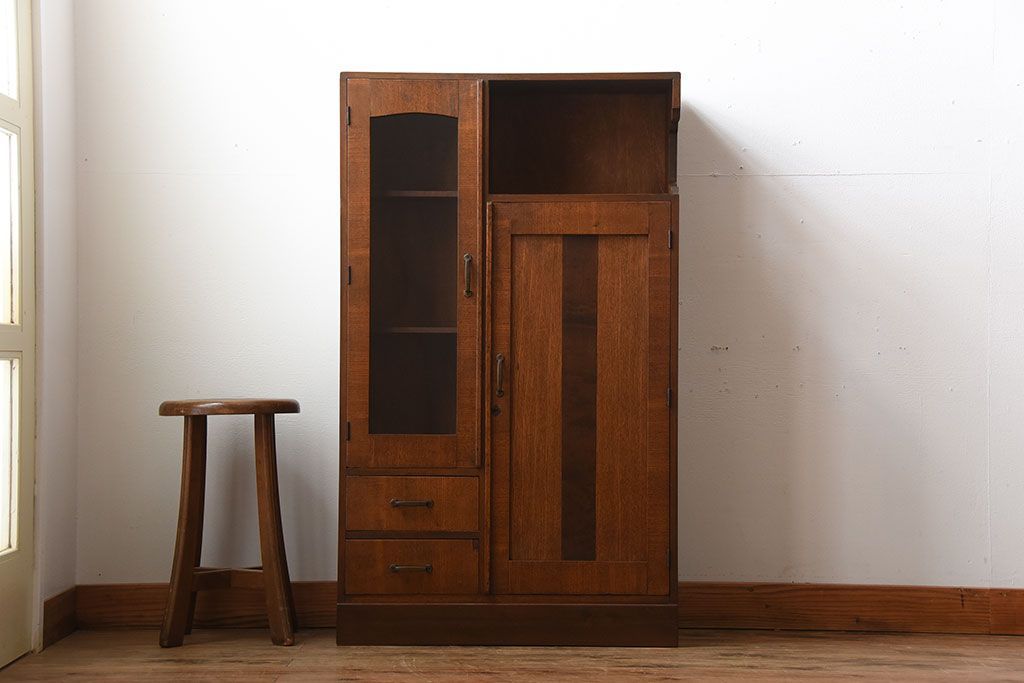 アンティーク家具　和製アンティーク　古い木製の小ぶりな変わり型本箱