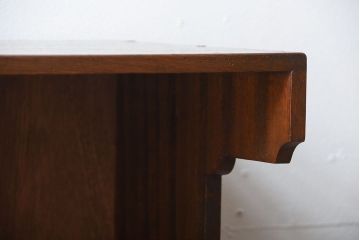 アンティーク家具　和製アンティーク　古い木製の小ぶりな変わり型本箱