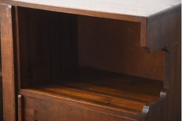 アンティーク家具　和製アンティーク　古い木製の小ぶりな変わり型本箱