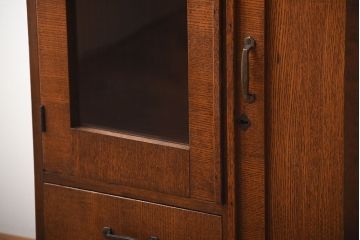 アンティーク家具　和製アンティーク　古い木製の小ぶりな変わり型本箱