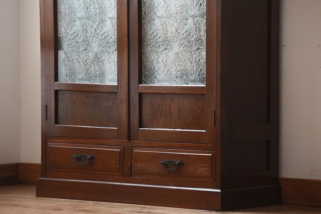 アンティーク家具　大正ロマン　おしゃれなデザインガラス入り!古いナラ材の大ぶりな高級本箱