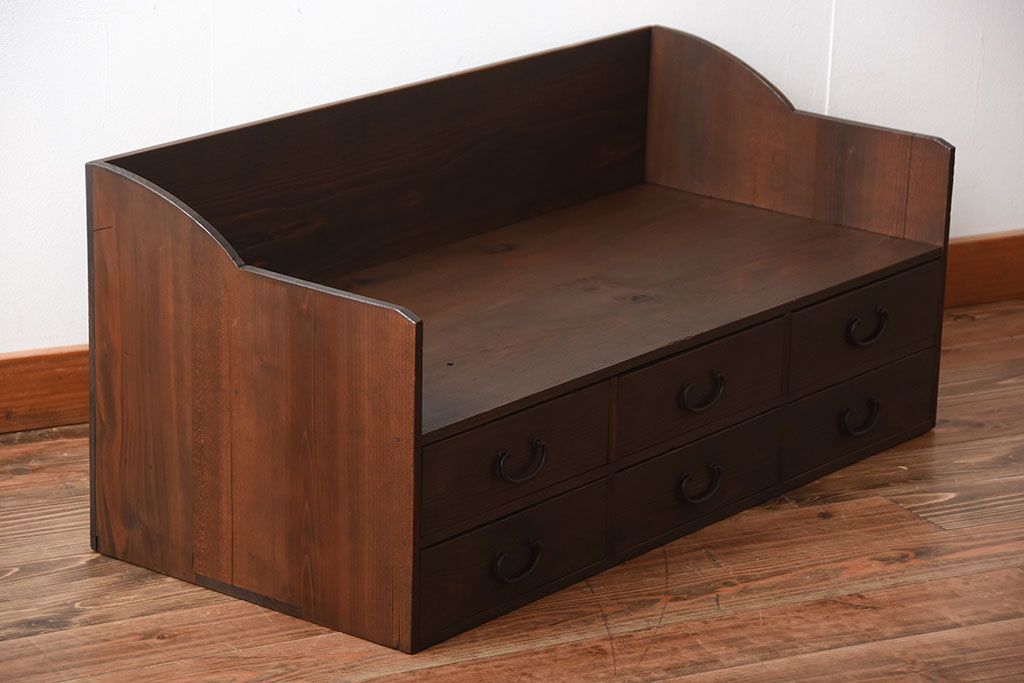 アンティーク家具　和製アンティーク　古い木製の飾り台付きチェスト(小引き出し・机)